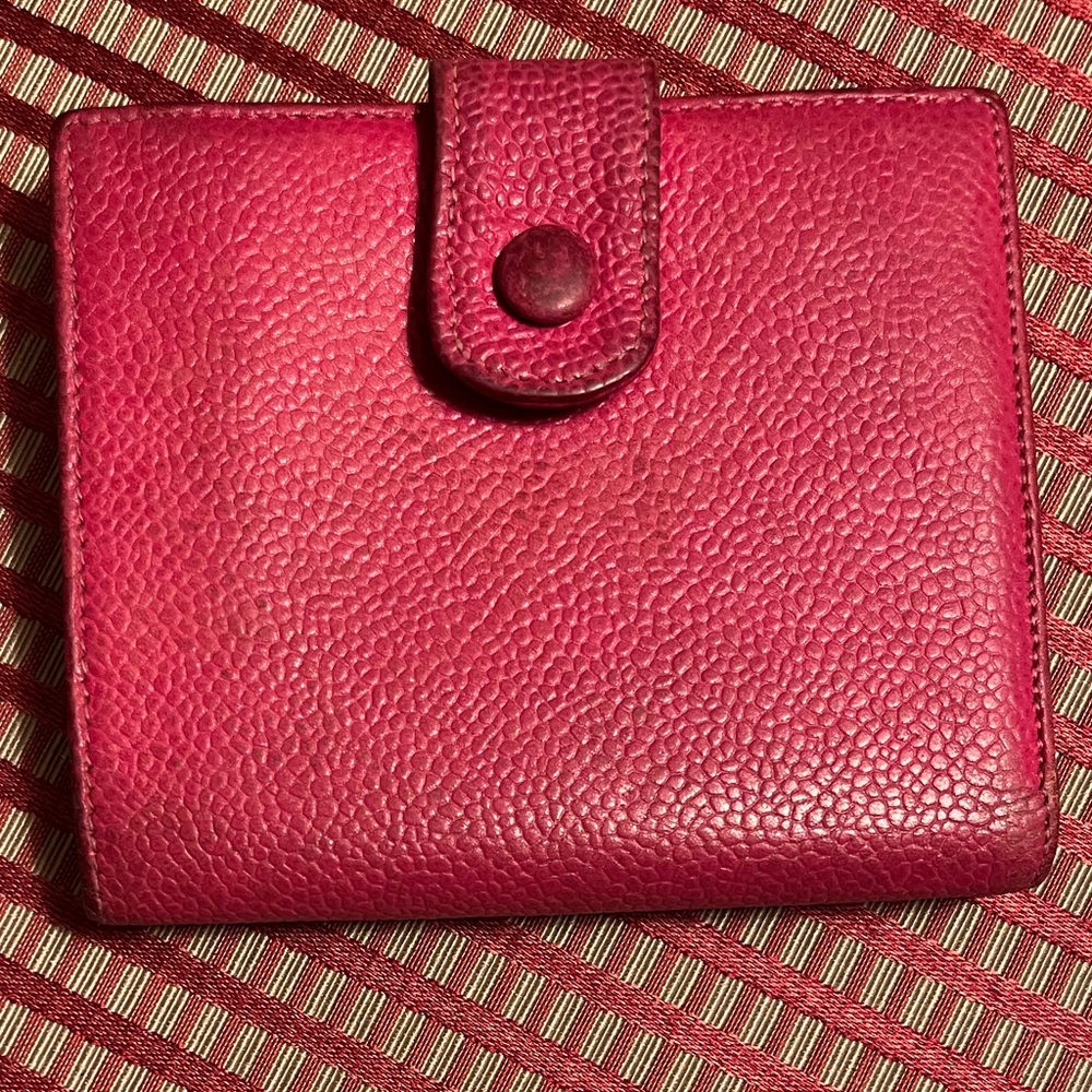 Vintage CHANEL Caviar Wallet, Rose - Picture 2 of 8